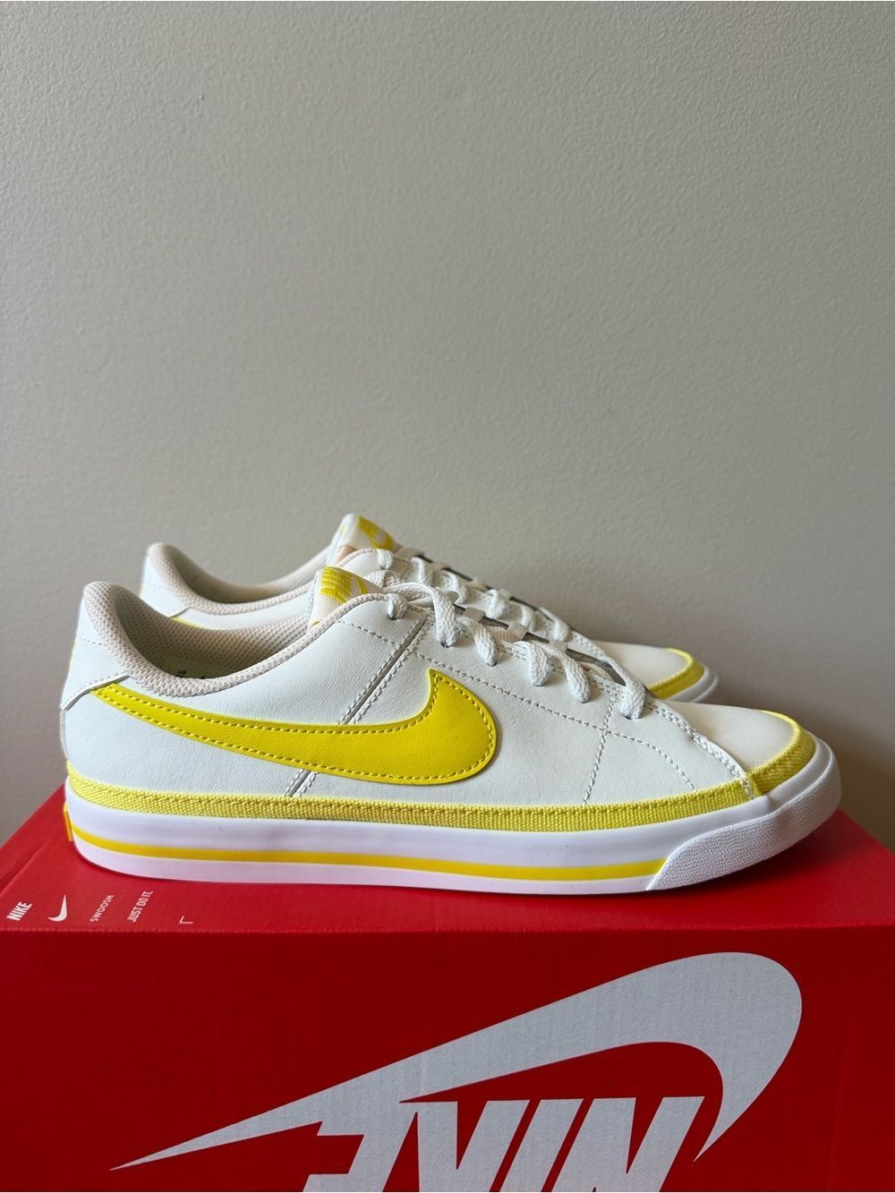 Nike Court Legacy GS Summit White Yellow DA5380-119 Size 6Y